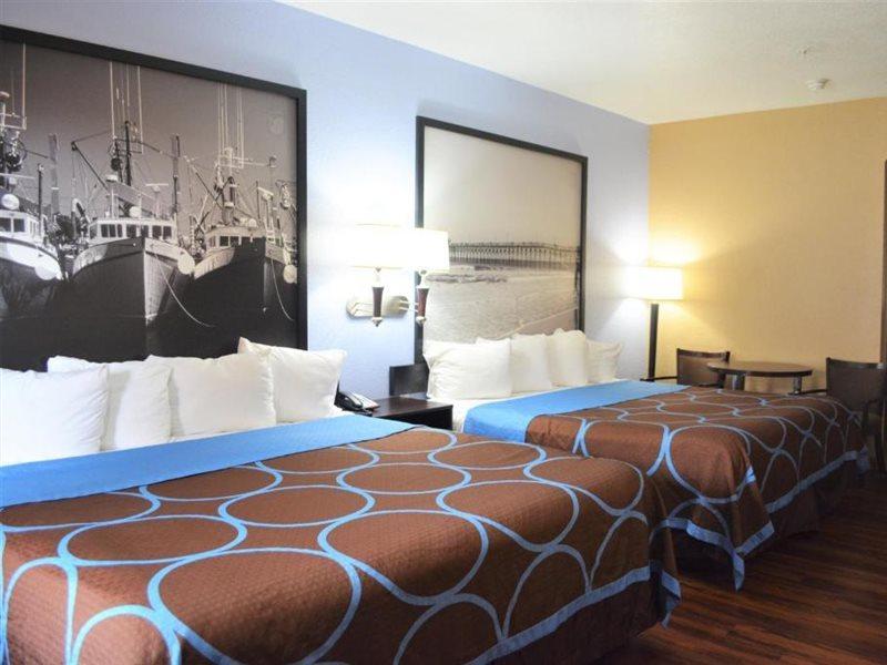 Super 8 By Wyndham Galveston Hotel Eksteriør billede