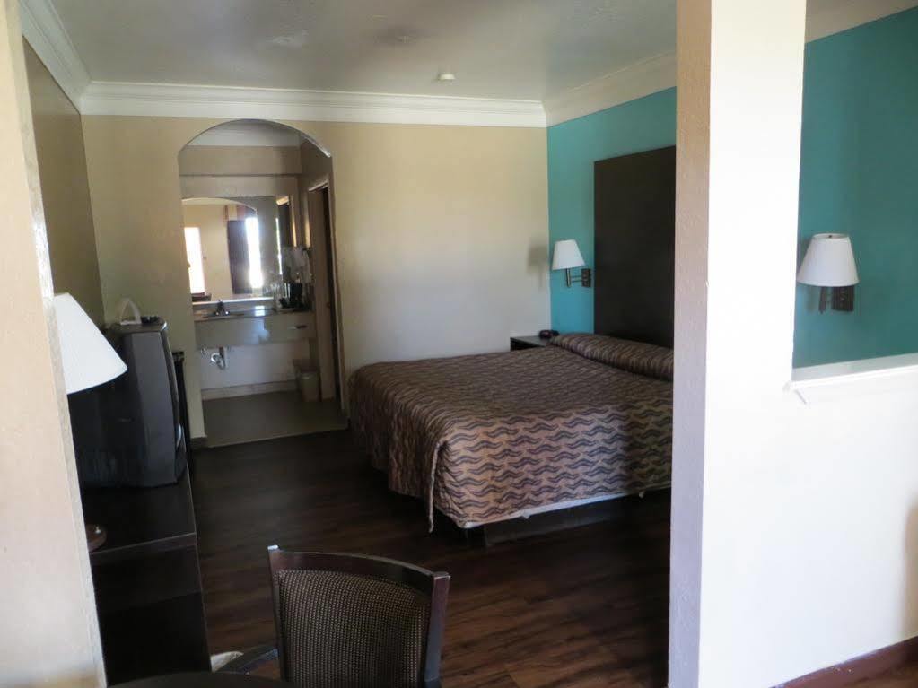 Super 8 By Wyndham Galveston Hotel Eksteriør billede