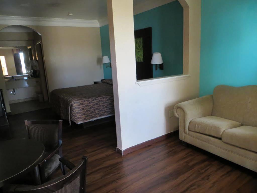 Super 8 By Wyndham Galveston Hotel Eksteriør billede